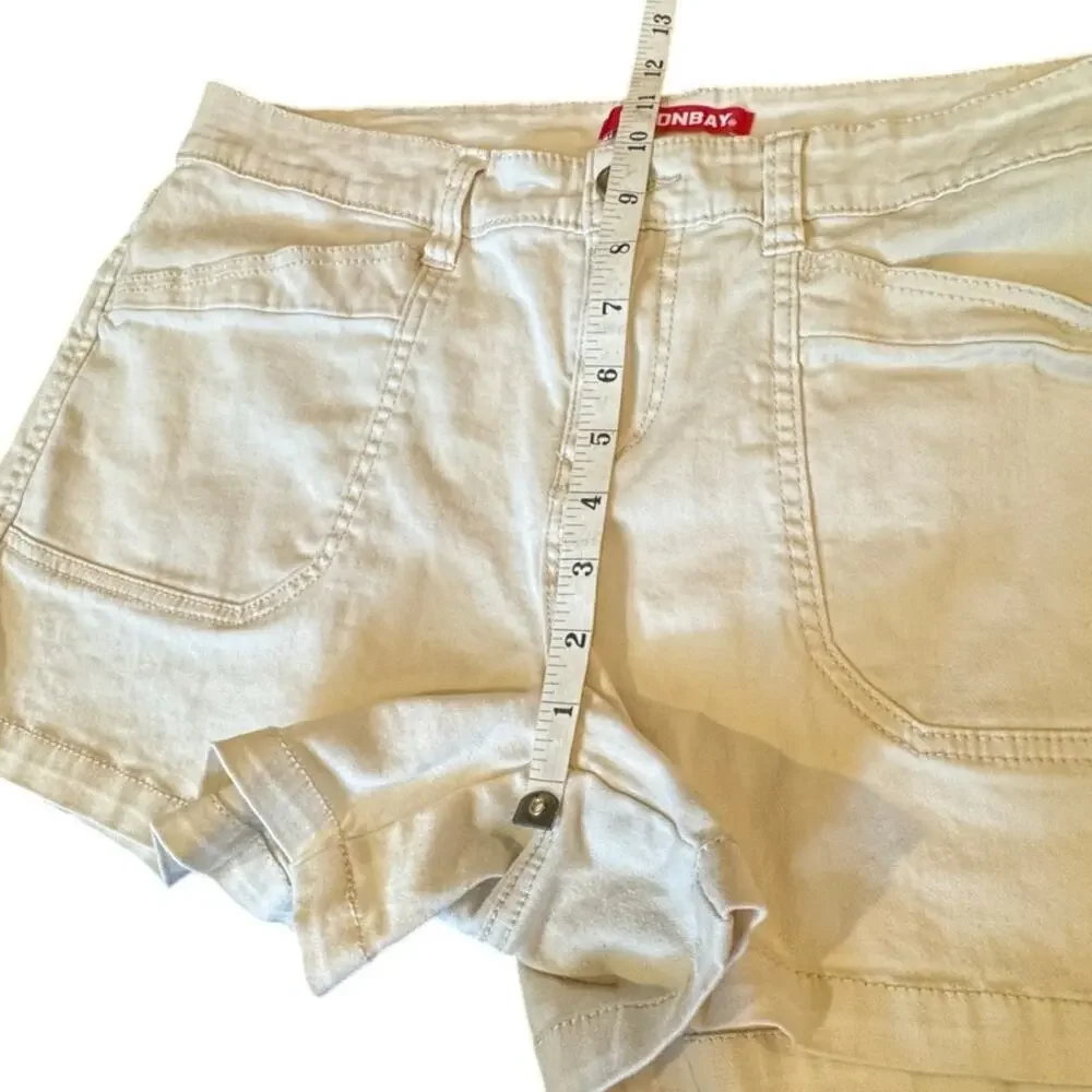 UNIONBAY Off-White Denim Shorts Womens Cuffed Hem Cotton Casual Summer Size 15
